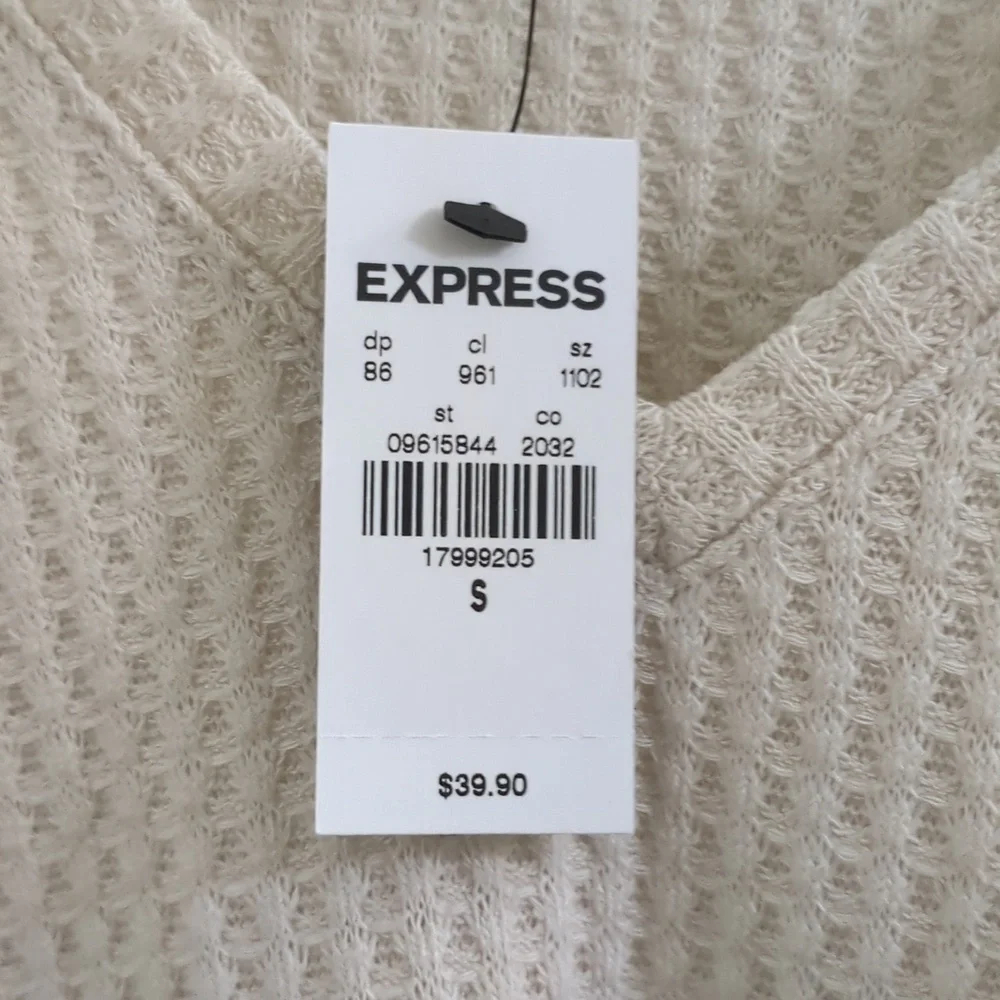 NWT Express V-neck Cream Color Knit Top, Size Small - Picture 2 of 3